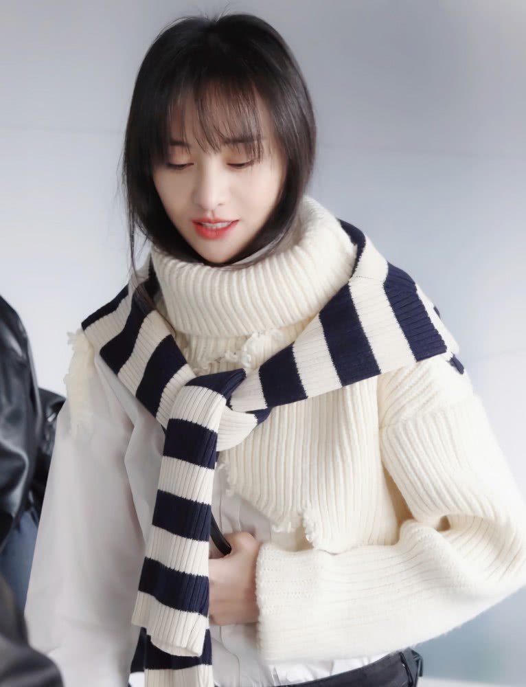 郑爽首次穿民族服装,胖成200斤还能穿出高级感,这气质绝了!