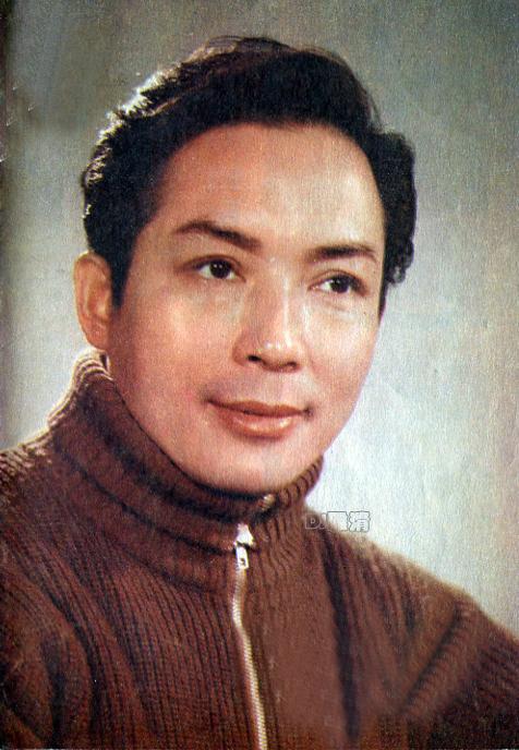 36,宫喜斌,主演电影《自豪吧,母亲》,《白莲花》等.