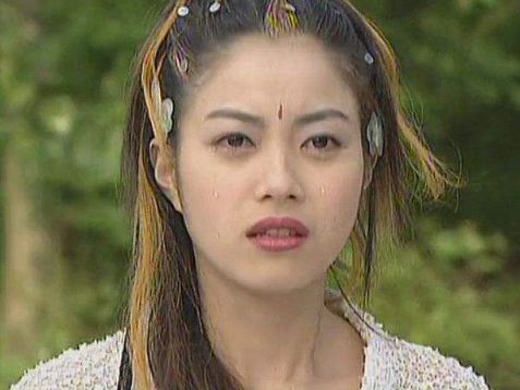 她被称"不老女神",因拒绝潜规则被封杀,今41岁活成18岁_徐怀钰