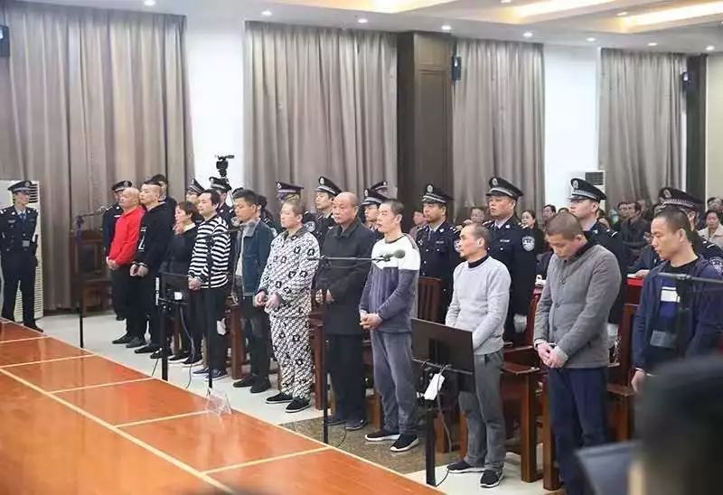 全市首例黄州一村支书涉黑被判20年