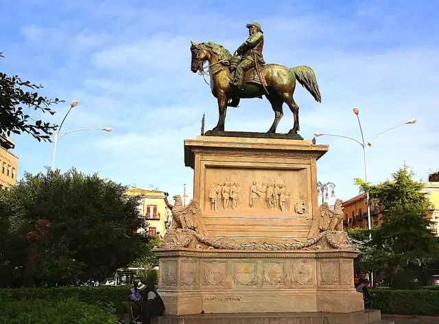 17凯撒广场18凯撒骑马青铜像19罗马大街20罗马大街街头建筑21街头东楼