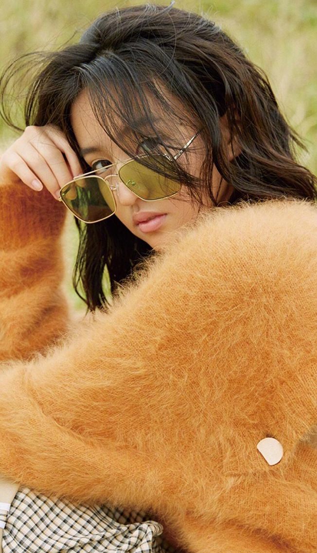 风徘徊云发呆壁纸