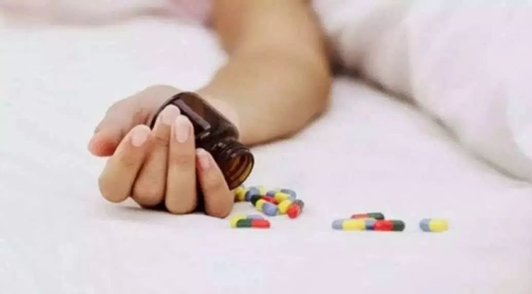 最多吞200多片仅一个月台州4个年轻人想不开吞了药父母要好好反思