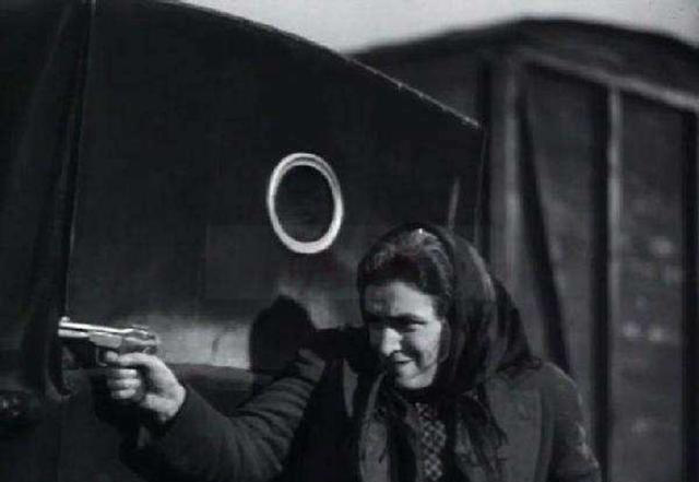 原创8月30日列宁神秘遇刺受重伤:女刺客是半盲人且身份至今不明