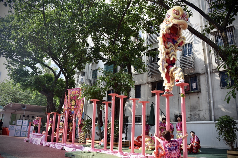 广州开业庆典梅花桩舞狮表演好商汇网服产业园协艺龙狮团