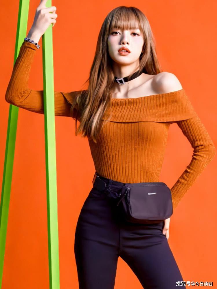 lisa穿毛绒大衣太吸睛,不愧是泰国甜豆