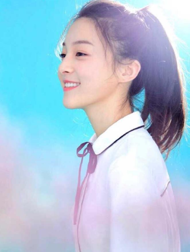 《庆余年》叶轻眉终于上线,14岁气质甜美,穿校服美成国民初恋_顾语涵