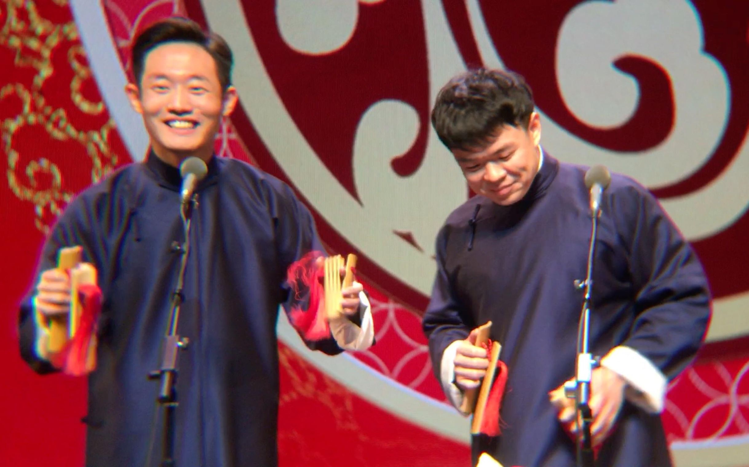 公式相声李宏烨的学员说《数来宝》,被嘲不是相声,差德云社太远_快板