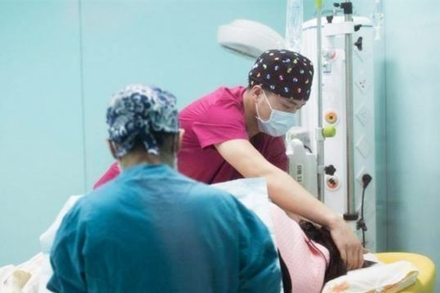 原创为何女性顺产时会边生娃边解决生理需求没什么不好意思的