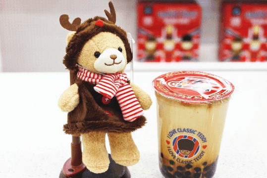 新打卡圣地诞生巨熊坐镇成都第一家泰迪熊主题奶茶店