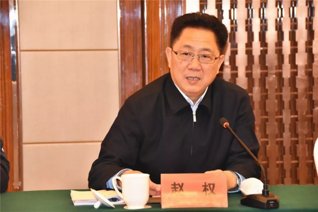 赵权对此次项目签约表示衷心的祝贺并介绍了淮安市基本情况.