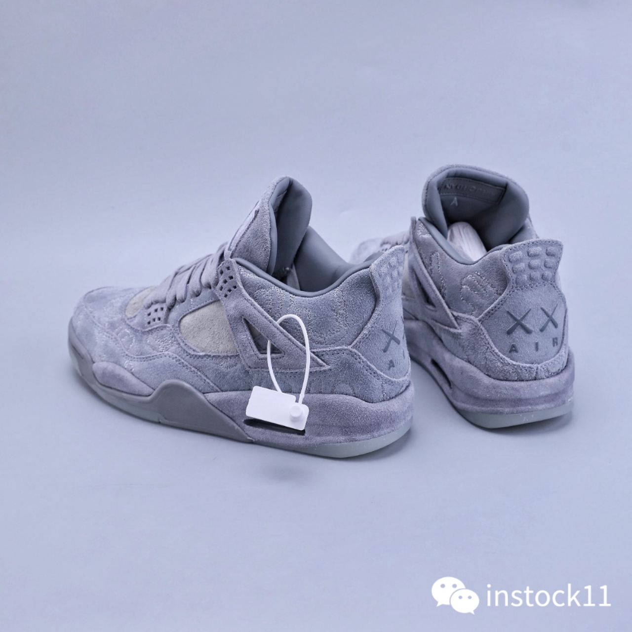 kaws x air jordan 4 cool greyaj4暴力熊联名乔4代,aj4联名kaws灰