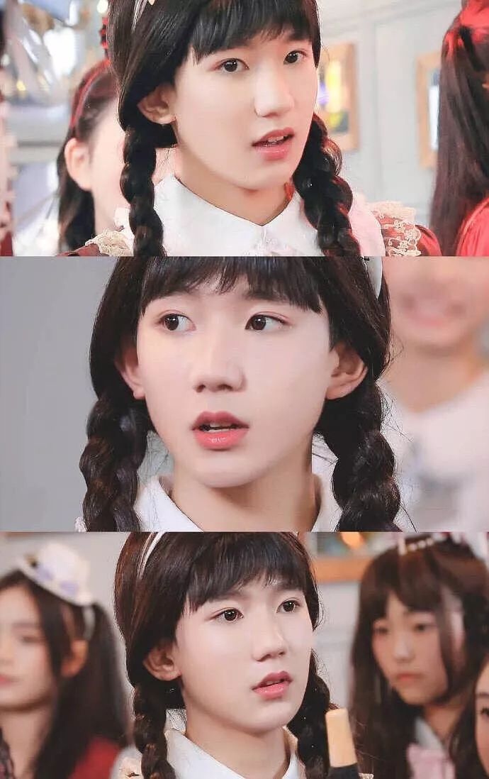 还有r1se翟潇闻,演唱会结束之后也在微博上晒出了他穿女装的样子,惹得