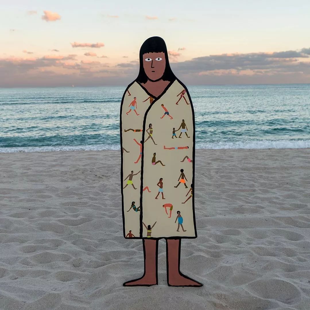 有意思的是,jean jullien早在2016年,与韩国品牌stereo vinyls