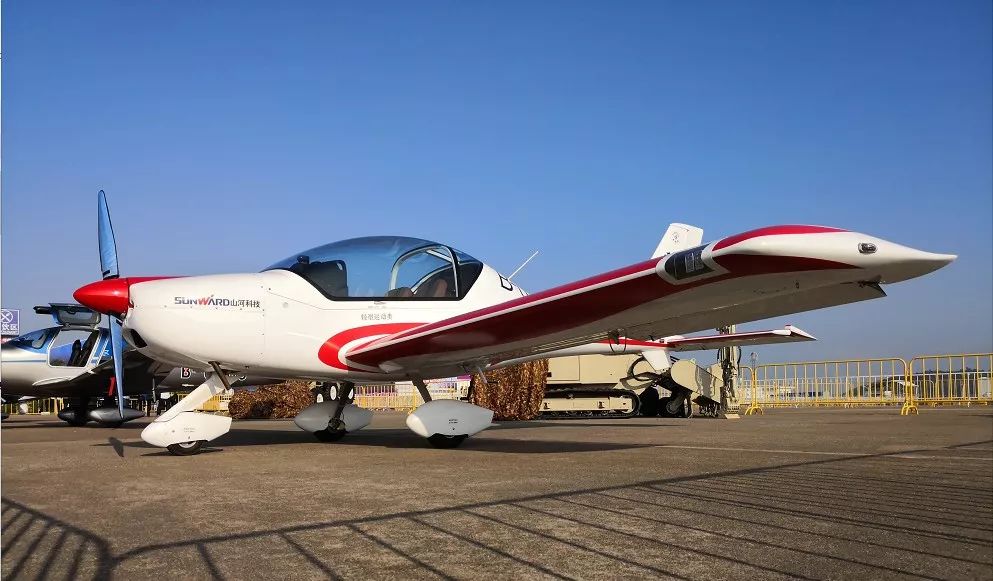 今年11月,金堂驼峰通航飞机40分钟直飞自贡;12月18日四川内江市资中县