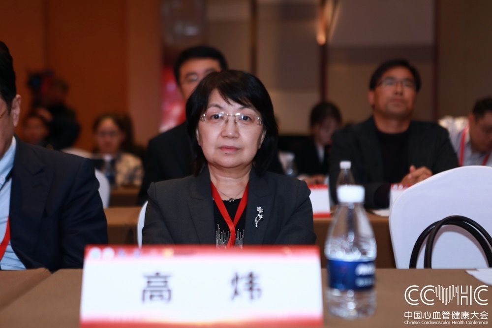 北京大学第三医院高炜教授,武汉大学人民医院黄从新教授,北京大学第一