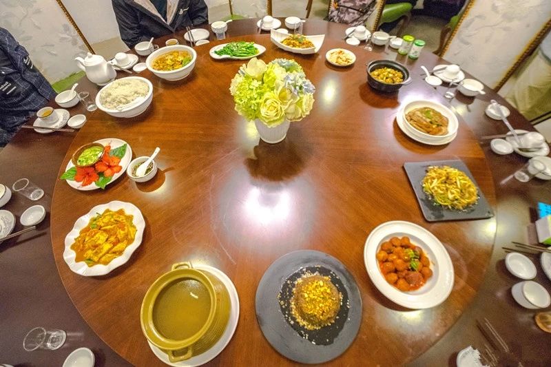 人间美味和家宴上,四大非物质文化遗产菜肴必不可少.