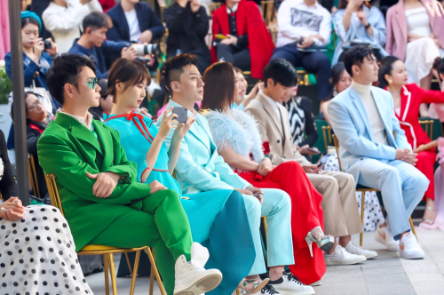 Một cảnh trong show diễn