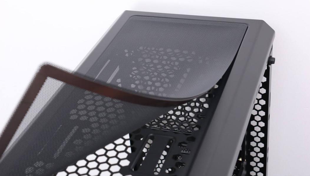 电脑机箱别乱选轻则会影响美观重则还会导致散热不良