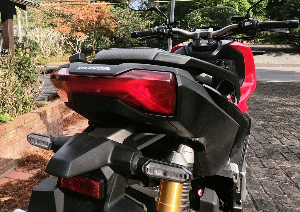 全方位的跨界踏板摩托 本田adv150试驾测评
