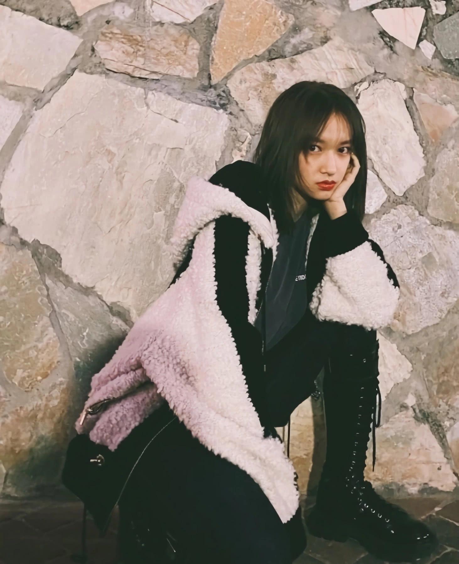 有种"瘦"叫程潇穿骑士靴,当把裤子塞进那一刻,小粗腿变漫画腿