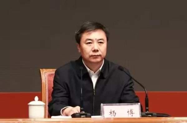 杨博同志任佳木斯市委委员,常委,书记,免去徐建国同志佳木斯市委书记