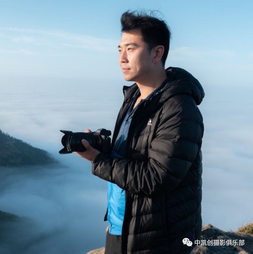 【大讲堂】名师分享 答谢会当天邀请岛城新锐摄影师 徐堃老师为大家