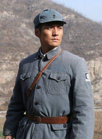 真实的八路军,又瘦又黑又矮,根本不像电视剧又高又帅又白
