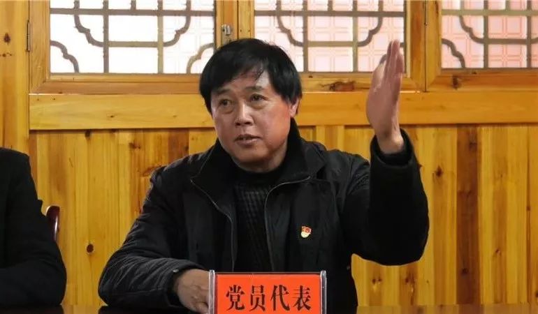 现场群众杨胜忠说:"这种形式非常好,既让我们表达了我们的诉求,又解决