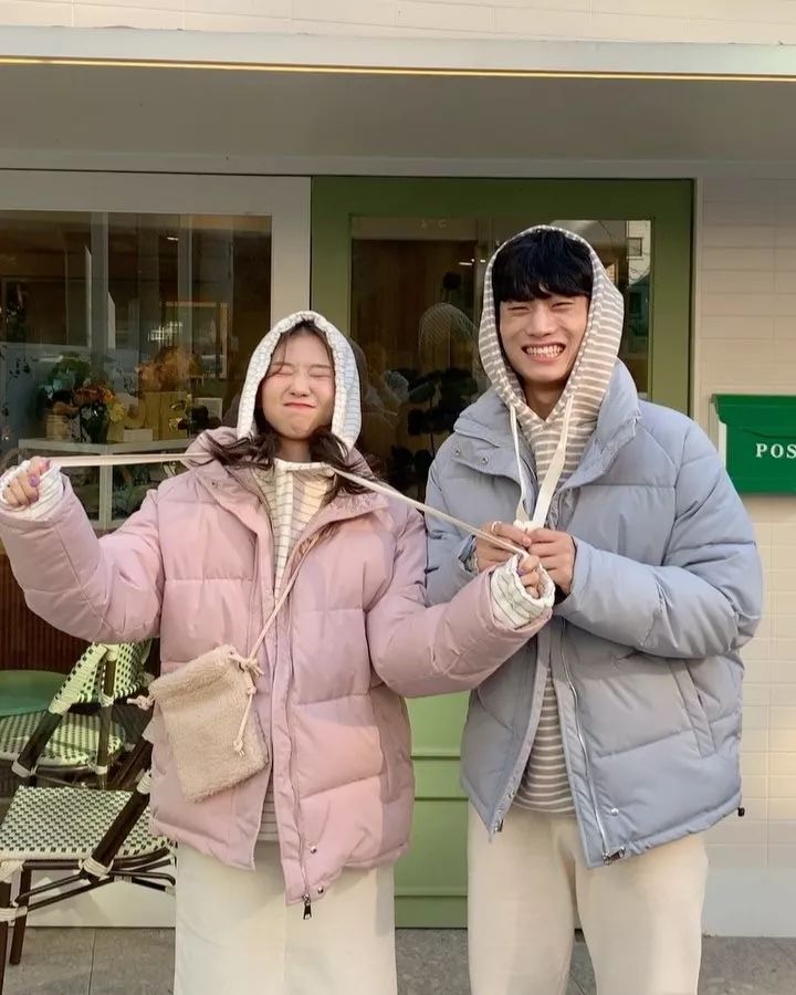 还可以叫上男朋友来 get情侣款,粉蓝这对cp我吹爆!