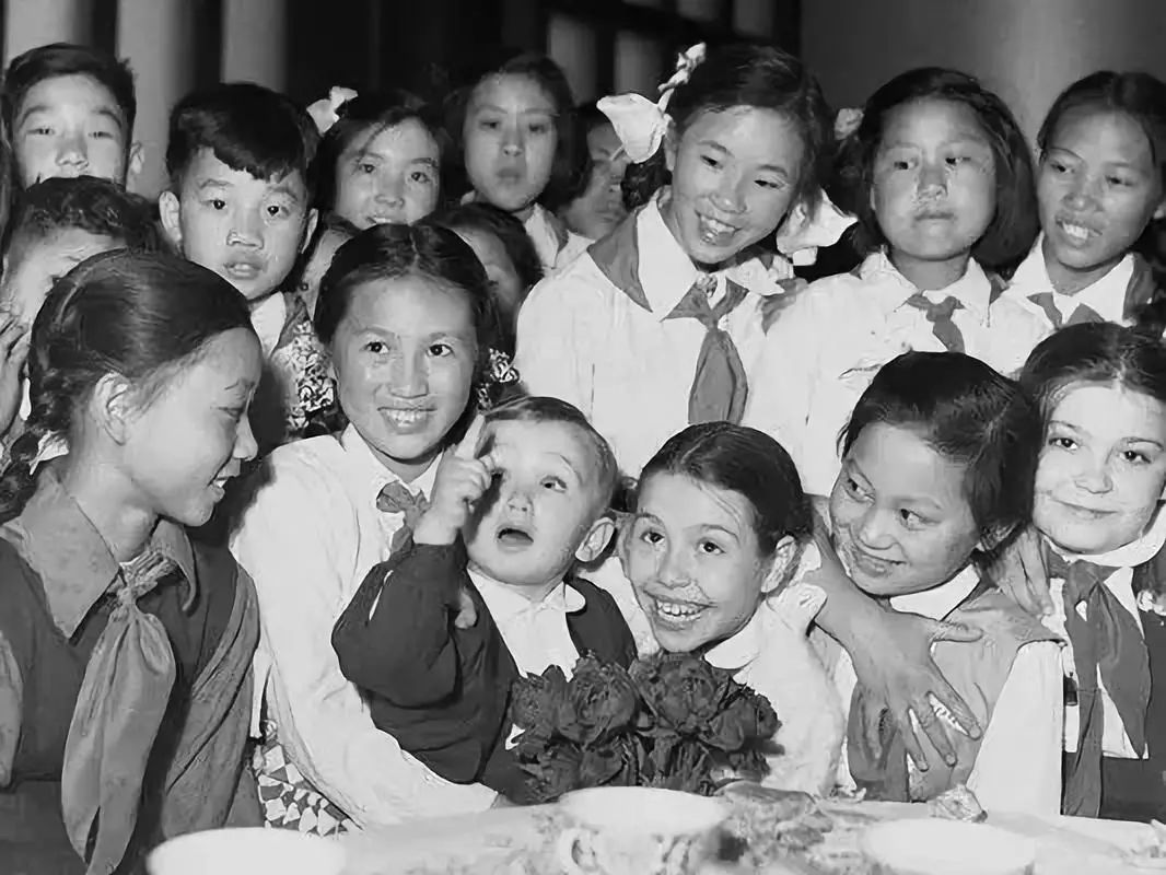 陈鹤琴什么叫作活的教育