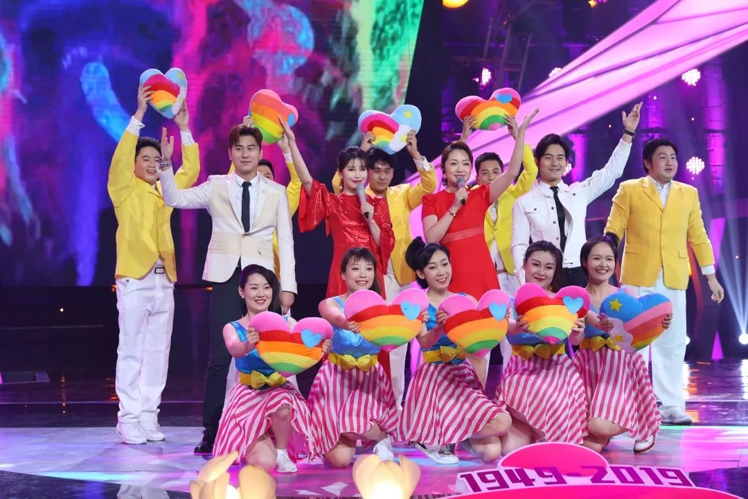 我们都是追梦人广东广电人齐聚贺台庆自演自说七十年辉煌追梦历程