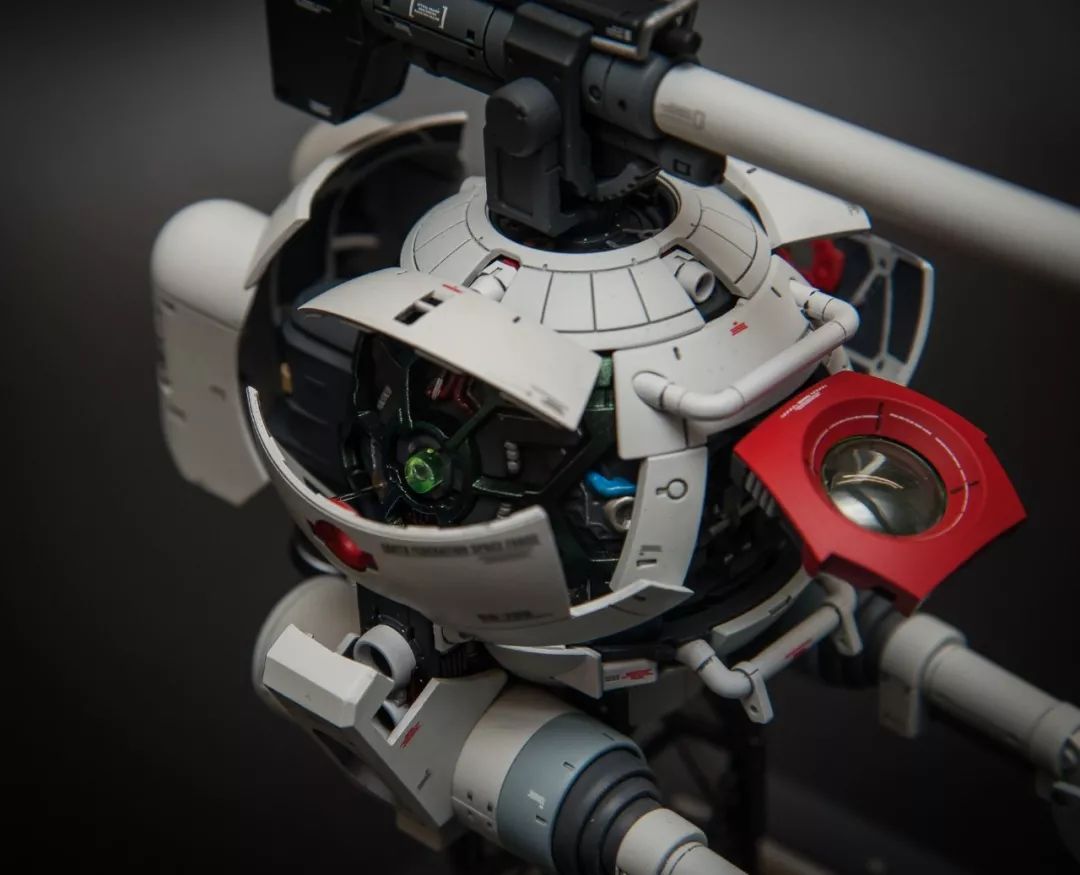 铁球定要开舱爆甲不然精涂内构岂不亏了