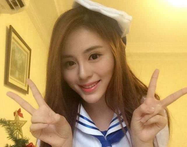 原创张琪格和南妹儿连麦,两人一起跳舞,粉丝感受双倍的快乐