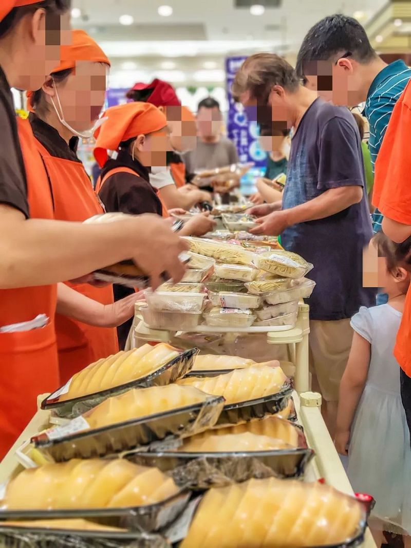 成都,没有女士优先!