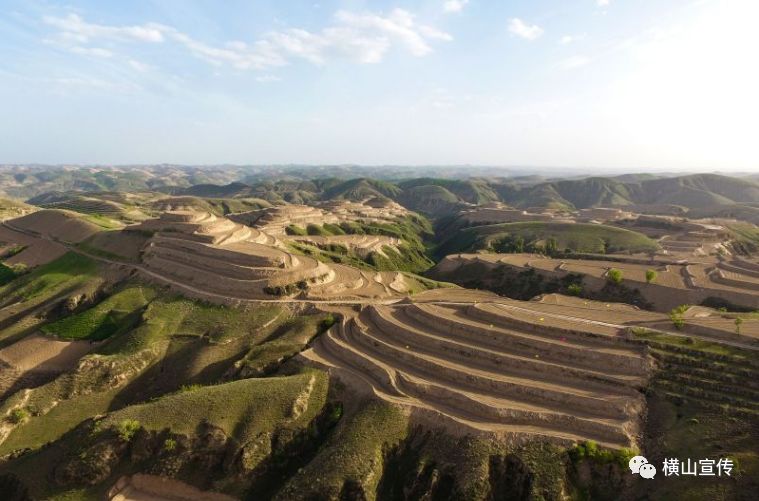 生态环境脆弱,水土流失严重,是陕西三大贫困地区之一,横山区地处白于