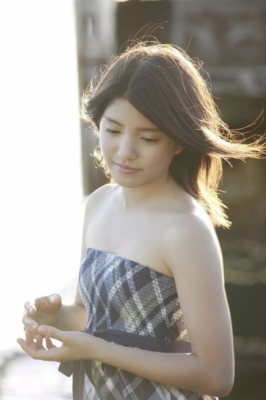 写真集丨川岛海荷治愈力满分的少女