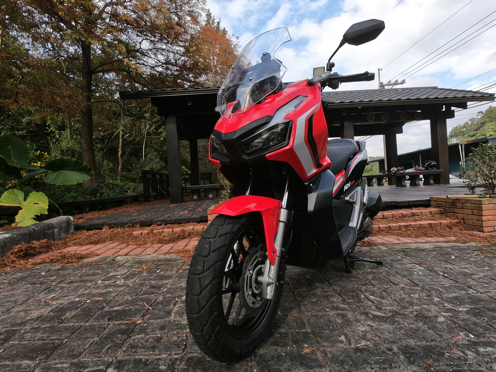 全方位的跨界踏板摩托 本田adv150试驾测评_搜狐汽车_搜狐网