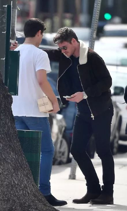 布兰登·弗林(《十三个原因》,骚姆前男友,少狼主著名室友),等一个