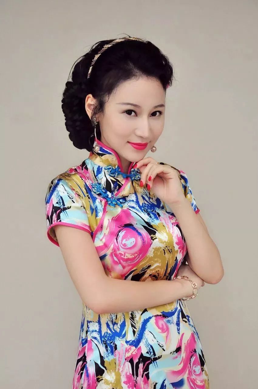 见面会时间 258的扮演者何志峰