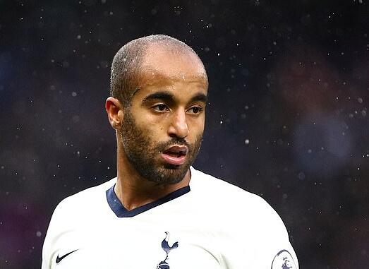 凌晨两点放烟花吵人 穆帅怎么想_卢卡斯