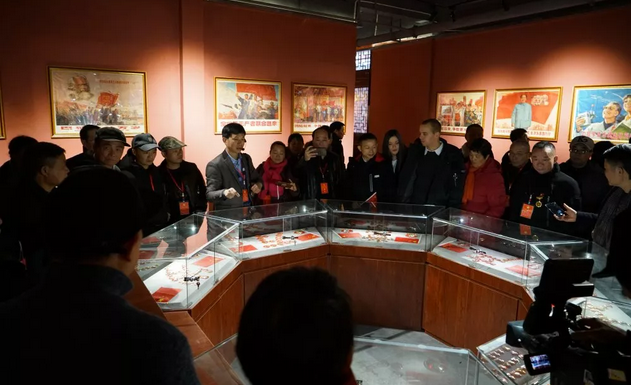 有地方色彩的木雕石刻;有本土文化孕育出的文人书画;更有红色岁月积存