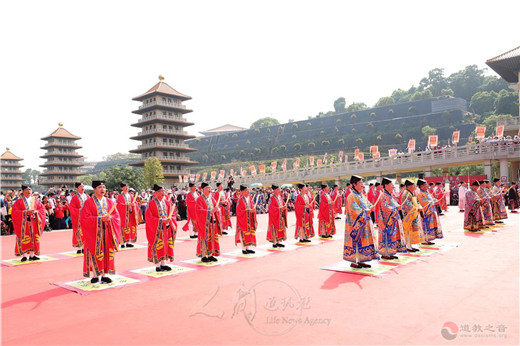纪念馆举行,香港啬色园黄大仙祠监院李耀辉道长率领100位弟子共襄盛举