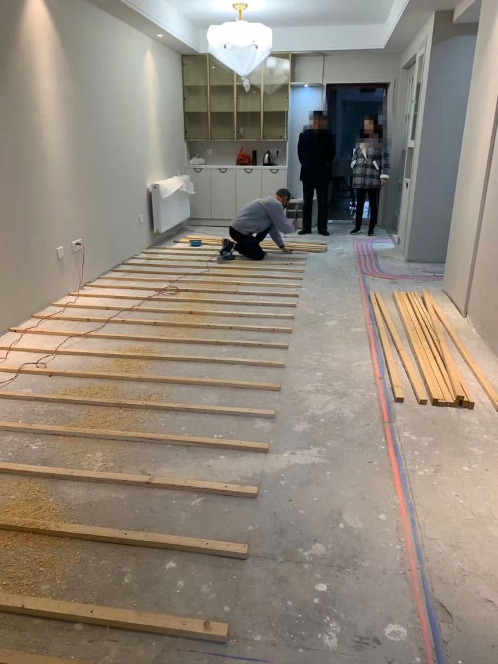 合肥装修房子铺木地板,应该注意些什么_基层