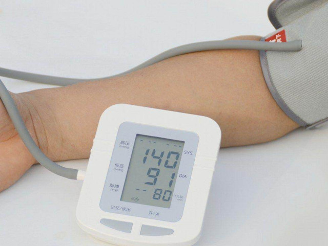 测量血压图片真实图片