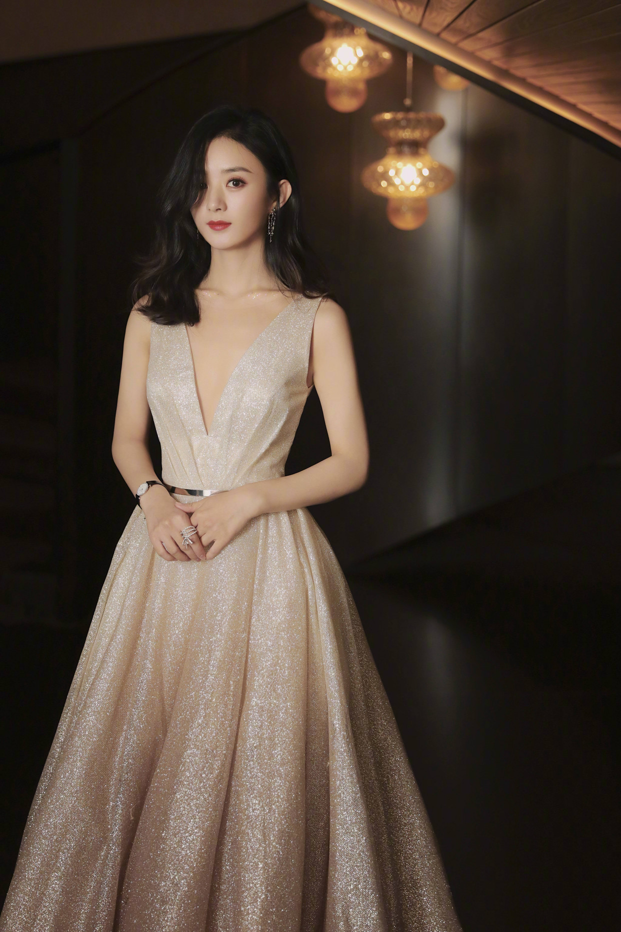 原创当红花旦 "杨幂,迪丽热巴,赵丽颖"星光红毯,你觉得谁最美?