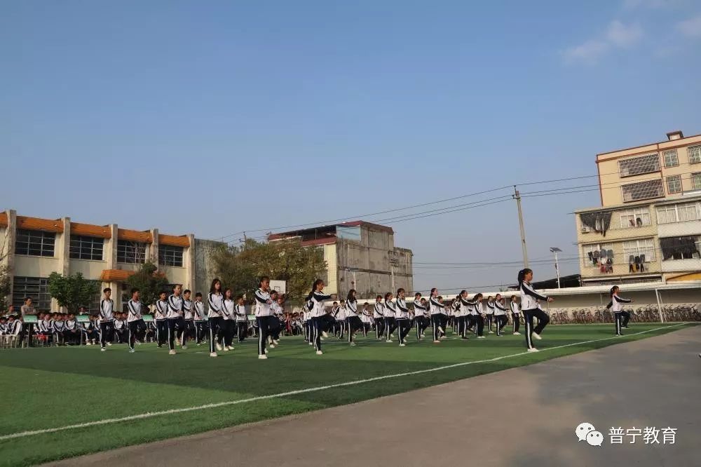 【快讯】不忘初心砥砺行,牢记使命兴教育 ——下架山中学举行"不忘