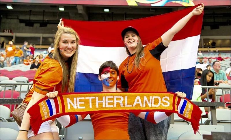 一夜之间,荷兰没了_尼德兰