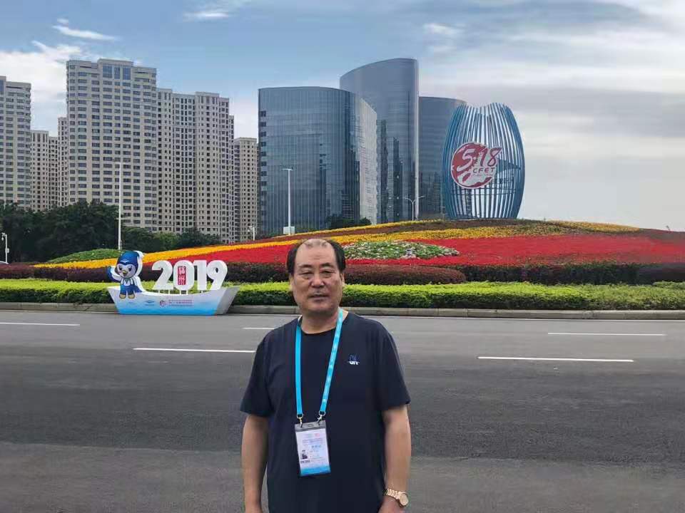 著名画家贾玉富作品赏析