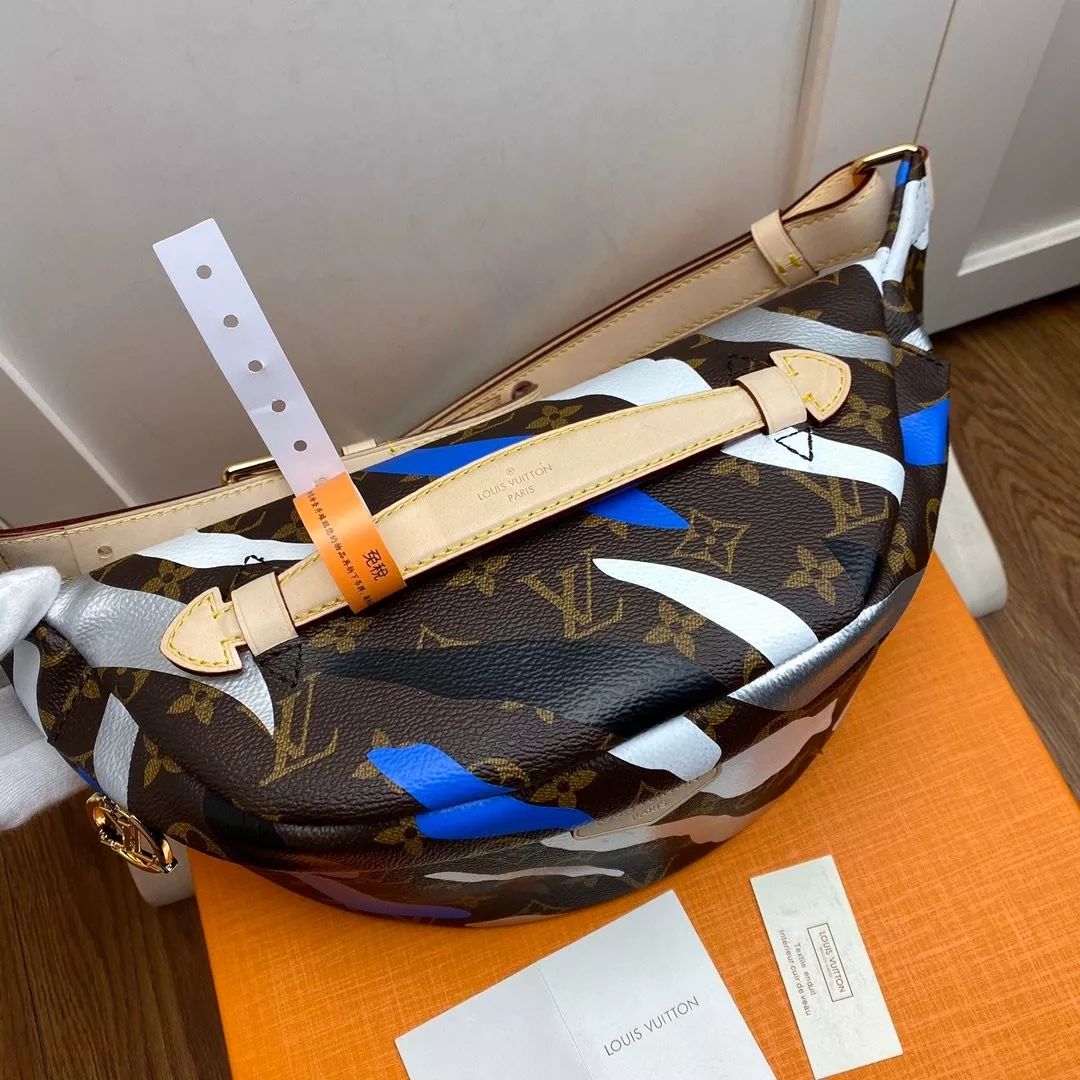 lol英雄联盟同款路易威登lv腰包英雄胶囊系列老花图案迷彩印花挎包胸
